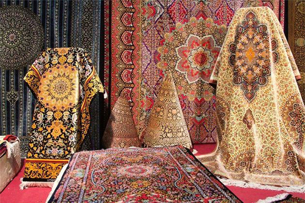 ظرفیت واقعی صادرات فرش ایران حدود ۴۰۰ تا ۵۰۰ میلیون دلار است