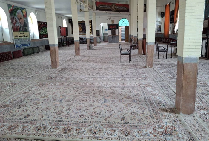 سجادة مسجد إيرانية بعرض 4 أمتار